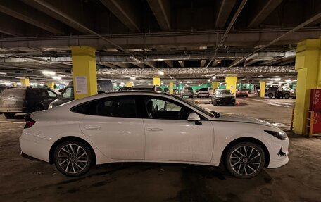 Hyundai Sonata VIII, 2021 год, 2 400 000 рублей, 3 фотография