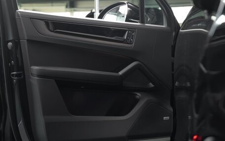 Porsche Cayenne III, 2026 год, 14 290 000 рублей, 19 фотография