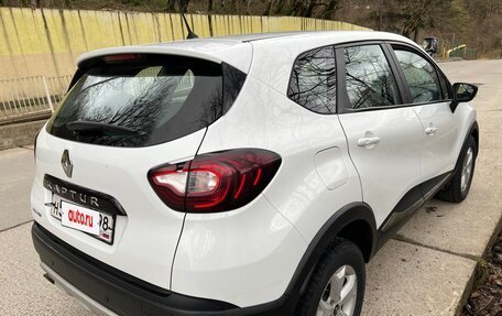 Renault Kaptur I рестайлинг, 2019 год, 720 000 рублей, 2 фотография