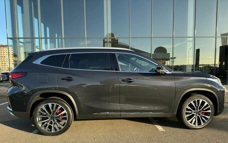 CheryExeed TXL, 2024 год, 3 880 000 рублей, 5 фотография