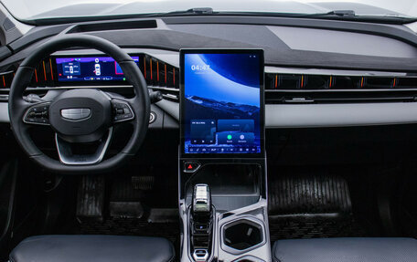 Geely Atlas, 2024 год, 3 050 000 рублей, 13 фотография