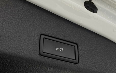 Volkswagen Touareg III, 2017 год, 3 268 700 рублей, 19 фотография