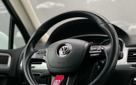 Volkswagen Touareg III, 2017 год, 3 268 700 рублей, 28 фотография