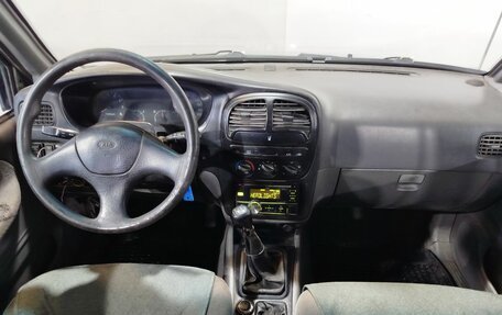 KIA Sportage IV рестайлинг, 2003 год, 205 000 рублей, 14 фотография