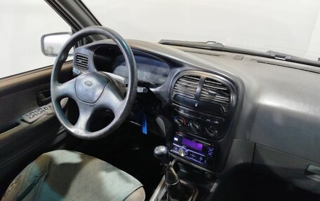 KIA Sportage IV рестайлинг, 2003 год, 205 000 рублей, 13 фотография