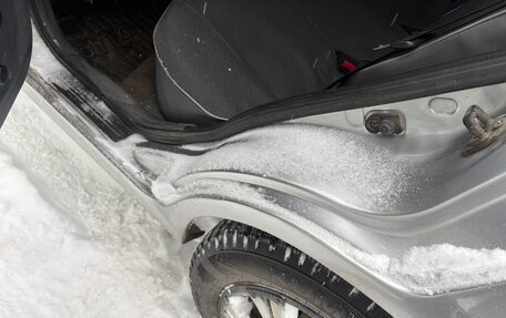 Nissan Almera, 2004 год, 230 000 рублей, 8 фотография