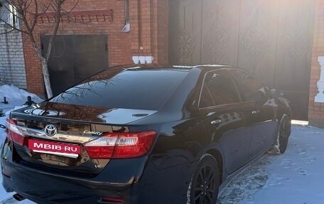 Toyota Camry, 2013 год, 1 820 000 рублей, 3 фотография