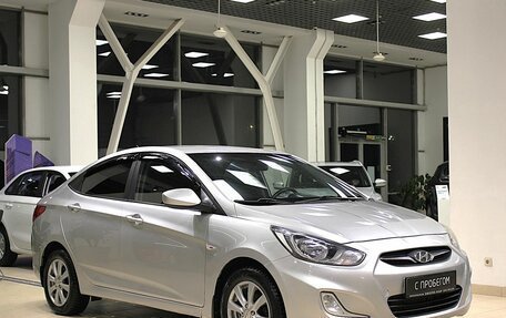 Hyundai Solaris II рестайлинг, 2013 год, 695 000 рублей, 3 фотография