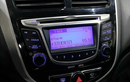 Hyundai Solaris II рестайлинг, 2013 год, 695 000 рублей, 14 фотография