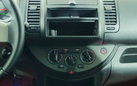 Nissan Note II рестайлинг, 2008 год, 590 000 рублей, 11 фотография