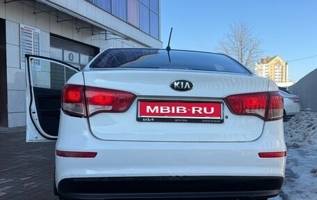 KIA Rio III рестайлинг, 2015 год, 880 000 рублей, 1 фотография