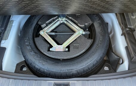 Toyota RAV4, 2025 год, 3 950 000 рублей, 12 фотография