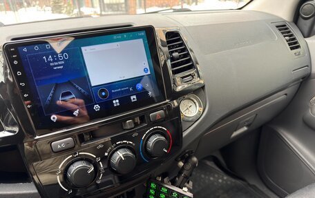 Toyota Hilux VII, 2013 год, 3 199 000 рублей, 15 фотография