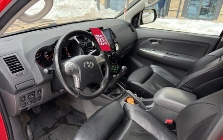 Toyota Hilux VII, 2013 год, 3 199 000 рублей, 14 фотография