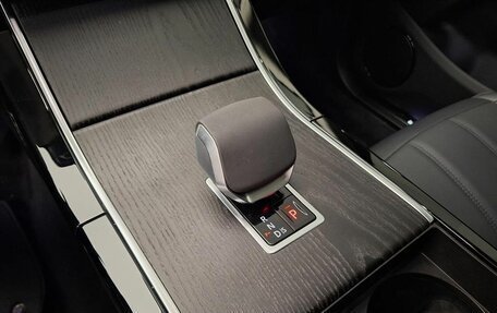 Land Rover Range Rover Evoque II, 2025 год, 13 фотография