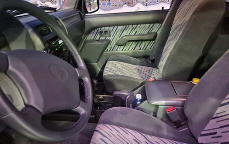 Toyota Land Cruiser Prado 90 рестайлинг, 1997 год, 2 600 000 рублей, 9 фотография