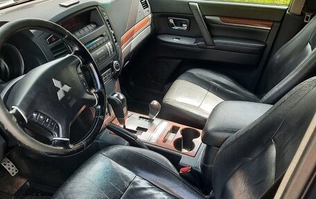 Mitsubishi Pajero IV, 2007 год, 1 450 000 рублей, 8 фотография