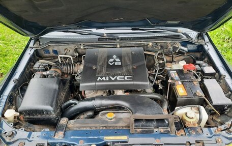 Mitsubishi Pajero IV, 2007 год, 1 450 000 рублей, 14 фотография