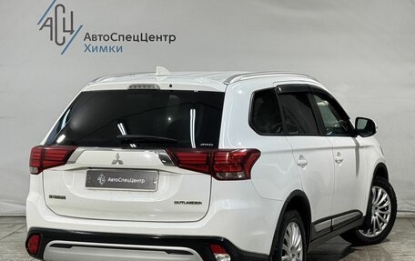 Mitsubishi Outlander III рестайлинг 3, 2018 год, 2 099 800 рублей, 2 фотография