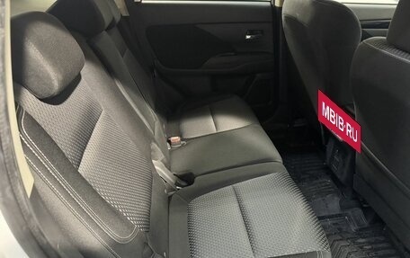 Mitsubishi Outlander III рестайлинг 3, 2018 год, 2 099 800 рублей, 4 фотография