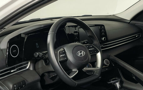 Hyundai Elantra, 2023 год, 2 047 000 рублей, 17 фотография