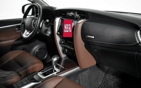 Toyota Fortuner II, 2020 год, 4 200 000 рублей, 12 фотография