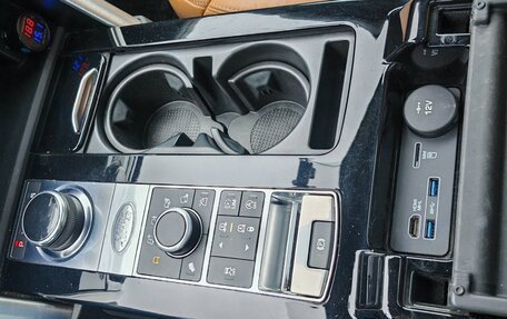 Land Rover Discovery IV, 2017 год, 4 200 000 рублей, 21 фотография