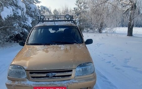Chevrolet Niva I рестайлинг, 2005 год, 330 000 рублей, 2 фотография