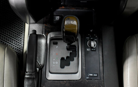 Toyota Land Cruiser 200, 2010 год, 2 900 000 рублей, 10 фотография