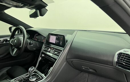 BMW 8 серия, 2018 год, 6 990 000 рублей, 12 фотография