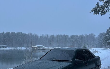 Mercedes-Benz C-Класс, 1999 год, 320 000 рублей, 1 фотография