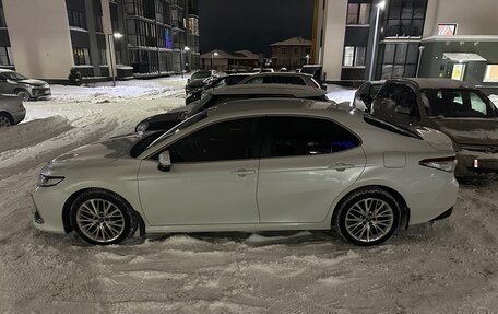 Toyota Camry, 2021 год, 3 550 000 рублей, 3 фотография