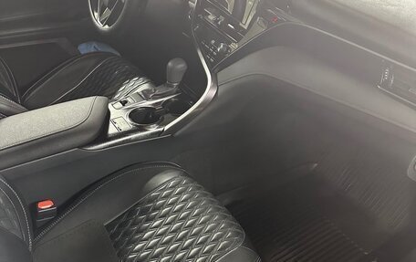 Toyota Camry, 2021 год, 3 550 000 рублей, 7 фотография