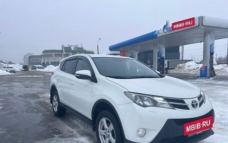 Toyota RAV4, 2014 год, 1 750 000 рублей, 2 фотография
