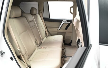 Toyota Land Cruiser Prado 150 рестайлинг 2, 2022 год, 6 549 000 рублей, 7 фотография