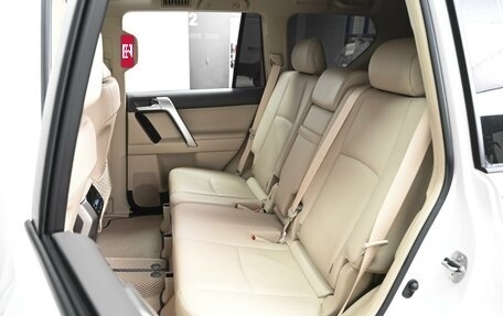 Toyota Land Cruiser Prado 150 рестайлинг 2, 2022 год, 6 549 000 рублей, 10 фотография