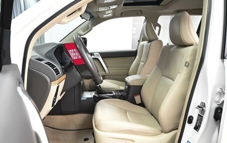 Toyota Land Cruiser Prado 150 рестайлинг 2, 2022 год, 6 549 000 рублей, 11 фотография