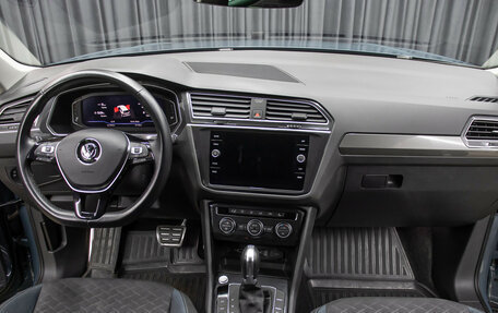 Volkswagen Tiguan II, 2019 год, 2 598 000 рублей, 14 фотография