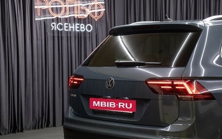 Volkswagen Tiguan II, 2019 год, 2 598 000 рублей, 24 фотография
