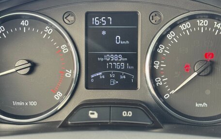 Skoda Rapid I, 2014 год, 860 000 рублей, 13 фотография