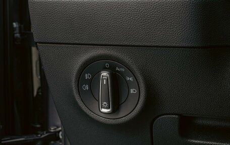 Skoda Karoq I, 2021 год, 2 390 000 рублей, 20 фотография