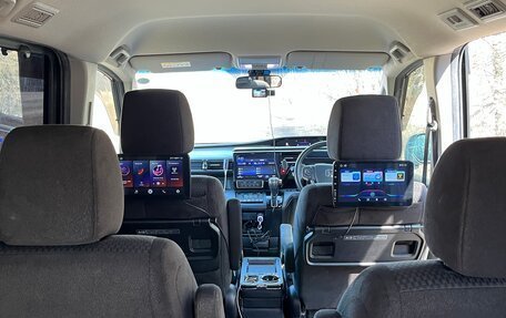 Honda Stepwgn IV, 2018 год, 2 500 000 рублей, 6 фотография