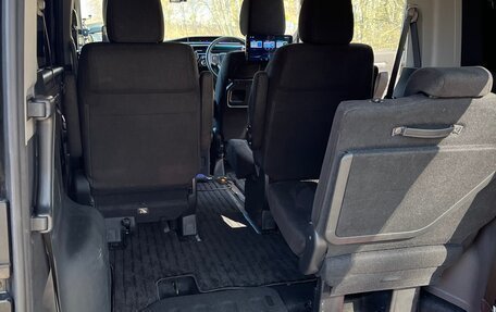 Honda Stepwgn IV, 2018 год, 2 500 000 рублей, 5 фотография