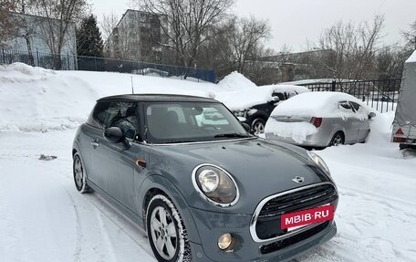 MINI Hatch, 2016 год, 1 235 000 рублей, 2 фотография