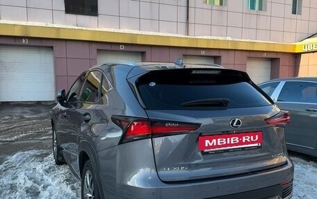 Lexus NX I, 2017 год, 2 900 000 рублей, 2 фотография