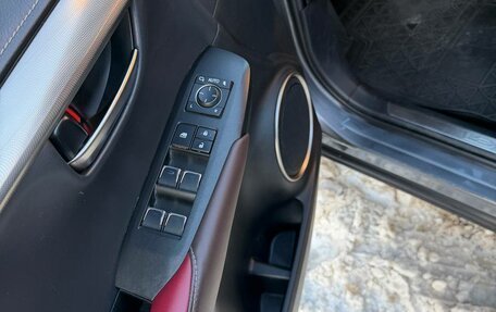 Lexus NX I, 2017 год, 2 900 000 рублей, 6 фотография