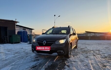 Renault Sandero II рестайлинг, 2020 год, 972 000 рублей, 2 фотография
