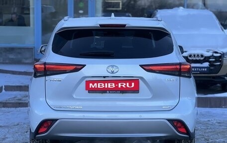 Toyota Highlander, 2025 год, 6 890 000 рублей, 7 фотография