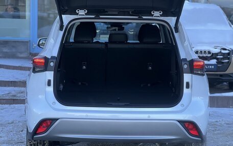 Toyota Highlander, 2025 год, 6 890 000 рублей, 35 фотография