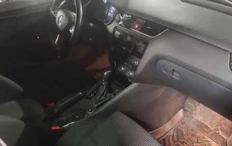 Skoda Octavia, 2015 год, 1 650 000 рублей, 5 фотография